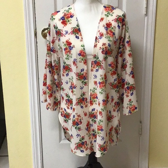 LOVELY RIBBONS & SPICE FLORAL KIMONA SM - Picture 1 of 9